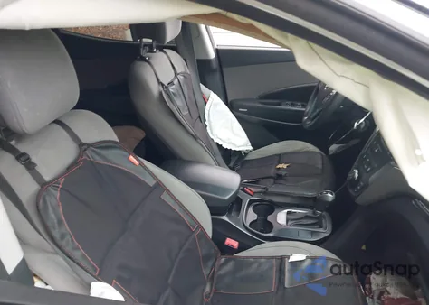 2013 Hyundai Santa Fe Sport z USA, uszkodzony, nr VIN 5XYZT3LB9DG110042